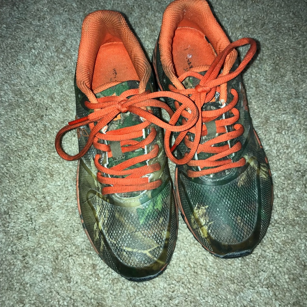 Camo women’s shoes